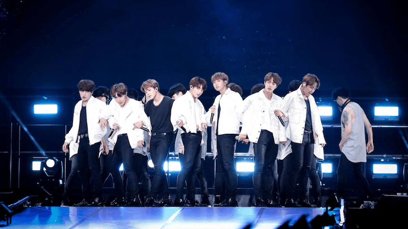 BTS kiếm được hơn 2 triệu đô la từ một buổi concert đơn, lọt vào top 5 bảng xếp hạng Billboard Boxscore tuần này