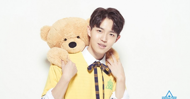 Mỗi ngày PD Park Sang Hyuk đều dành thời gian bỏ phiếu bình chọn cho thí sinh Produce 101 này