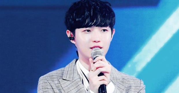 Trước thềm chung kết, Kim Jae Hwan (Produce 101) dính lùm xùm mới