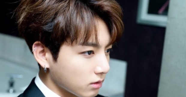 Nam thần "truyện tranh" chỉ có thể là Jungkook (BTS)