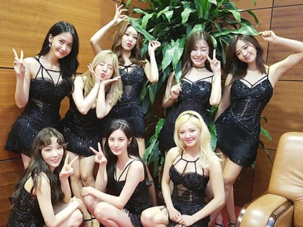 Girls’ Generation xác nhận trở lại trong mùa hè