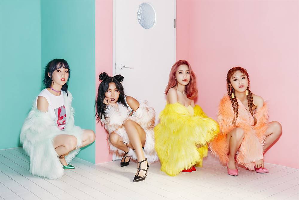 MAMAMOO bất ngờ tổ chức sự kiện ngoài trời để kỷ niệm việc nhóm ghi được kỷ lục mới trên bảng xếp hạng âm nhạc