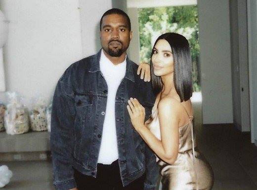 B&agrave;i b&aacute;o: [Tin tức Hollywood] Kanye v&agrave; Kim Kardashian thu&ecirc; người sinh hộ với gi&aacute; 50 triệu won 