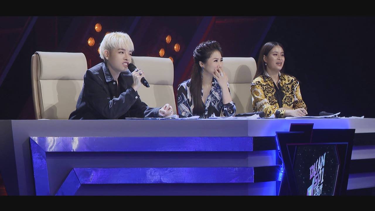 Show sống còn “THE DEBUT” của Việt Nam vừa tung trailer với Host Gil Lê và bộ 3 giám khảo Đức Phúc - Hương Tràm - Hoàng Thùy Linh kèm lời giới thiệu “không dàn dựng, 100% thực tế!!!”