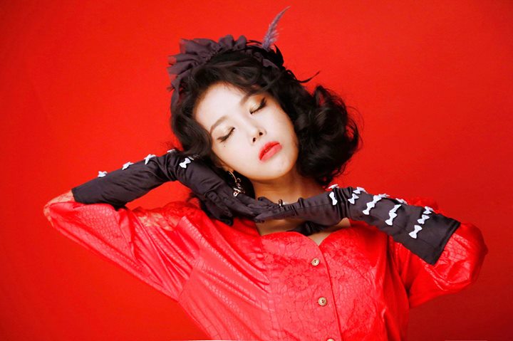 Yubin ra mắt sản phẩm solo đầu tay “LADY”