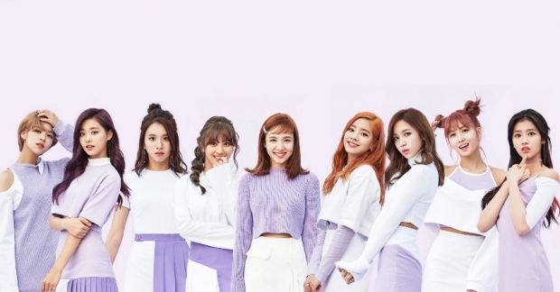 Đây là con số mà bạn sẽ phải bỏ ra nếu muốn sở hữu đầy đủ goods của TWICE từ khi debut đến nay