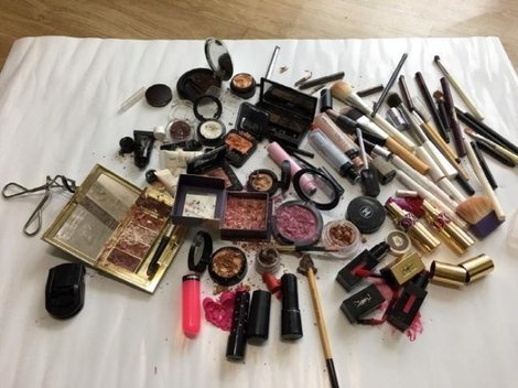 Bài báo: "Tóc tôi ngắn vì tôi thấy như thế là đẹp" việc phụ nữ trong lứa tuổi 20 cố gắng thoát ra khỏi 'khuôn mẫu' của mình có ý nghĩa gì? 