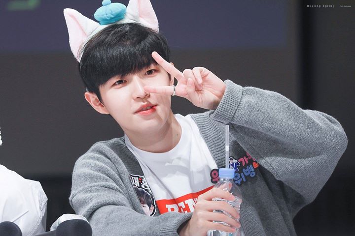 [Pann] Nhìn ảnh chất lượng kém của Kim Jaehwan này ㅜ