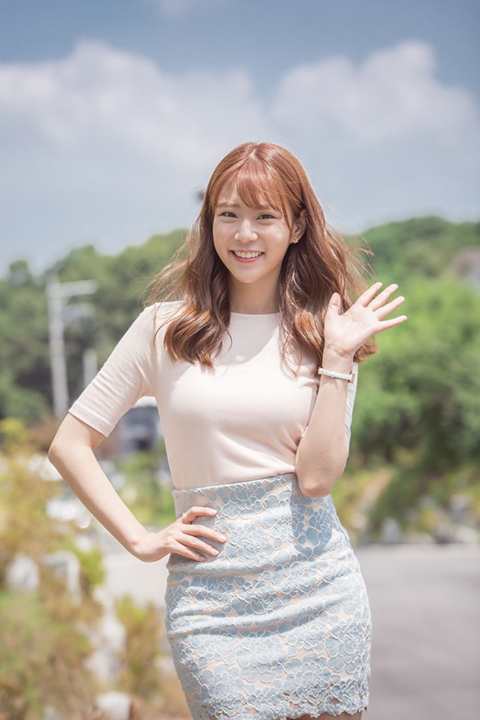 Bài báo: Han Seungyeon nhớ lại những ngày KARA "Tôi nhớ Camelia" 