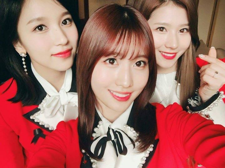 Pann: Mina, Sana, Momo nói tiếng Nhật trên V App, thấy sao sao đó 