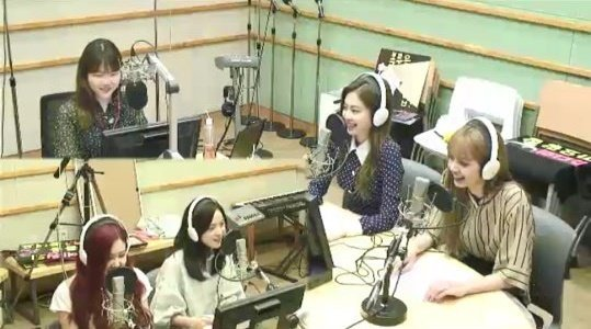 Bài báo: Black Pink Jisoo, "Thành viên tiêu nhiều tiền nhất? Lisa... Con bé mua rất nhiều đồ ăn cho các chị trong ký túc xá" 