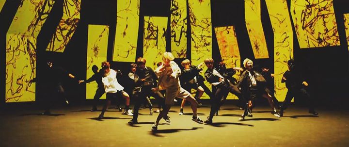 STRAY KIDS comeback với ca khúc chủ đề psychedelic dance “SIDE EFFECTS” 