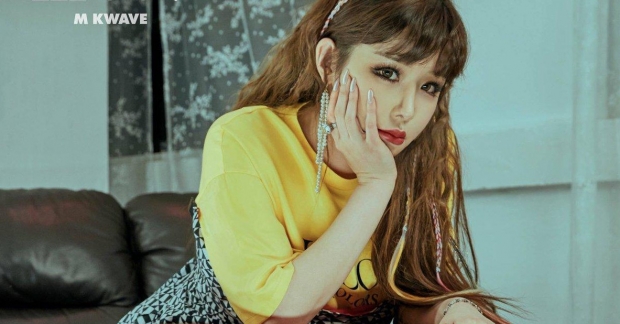 Park Bom thổ lộ trên tạp chí: "Ngày nào tôi cũng lo sợ mình sẽ bật khóc trên sân khấu" 