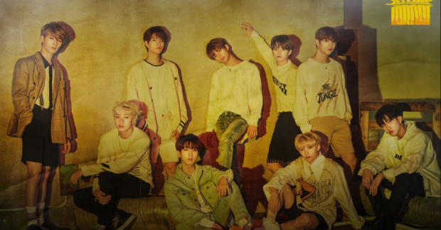 Stray Kids xuất sắc chinh phục bảng xếp hạng album của Hanteo với "Clé 2: Yellow Wood"