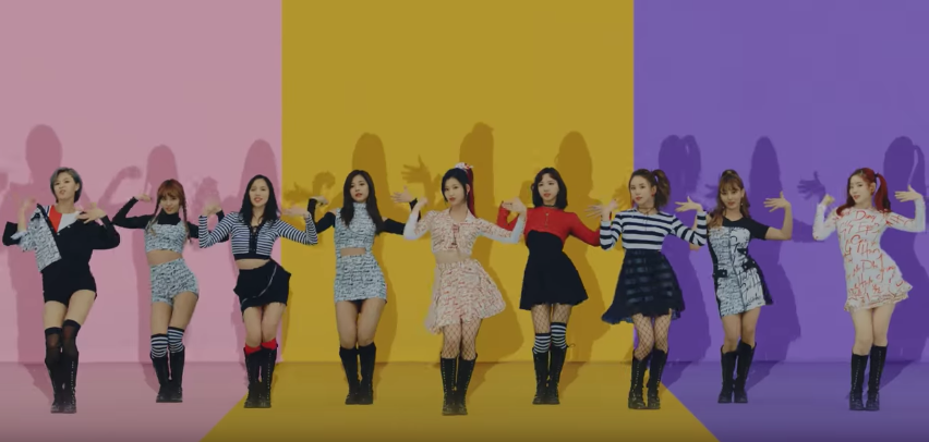 TWICE Knock Knock phá vỡ kỷ lục riêng trên bảng xếp hạng YouTube của họ