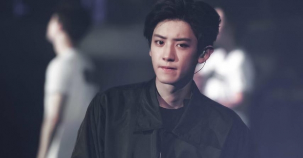 Chanyeol (EXO) bất lực trước những hành động của các fan cuồng