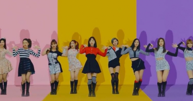 TWICE trụ hạng vững vàng nhưng phải dè chừng trước màn tái xuất của "Nữ hoàng nhạc số": BXH Instiz tuần 1 tháng 3