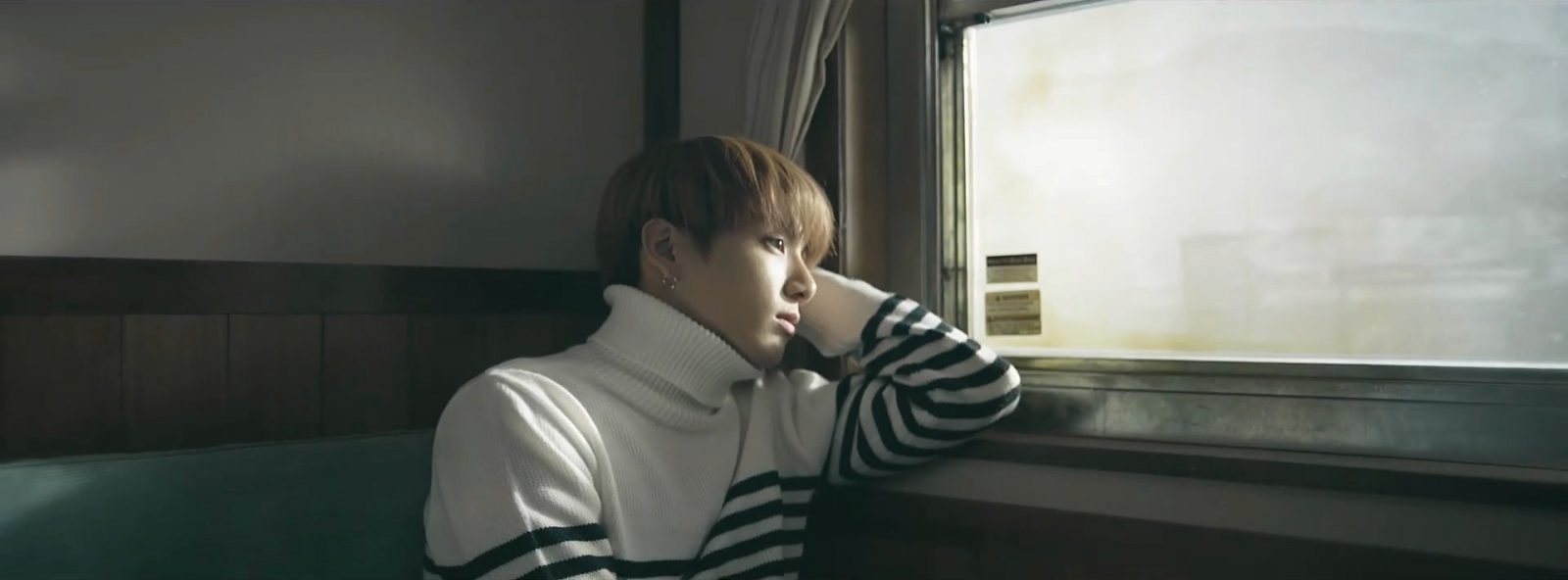 BTS đã thay đổi MV “Spring Day” của họ vì ý tưởng của Jungkook