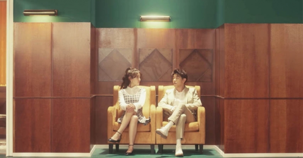  "You, Who?" - câu chuyện tình lãng mạn của Somi và Eric Nam