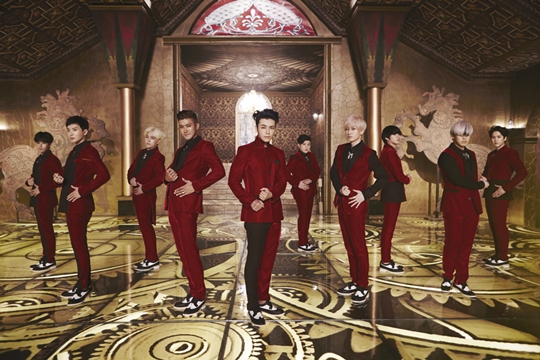 “Mamacita” của Super Junior vượt cột mốc 50 triệu lượt xem!