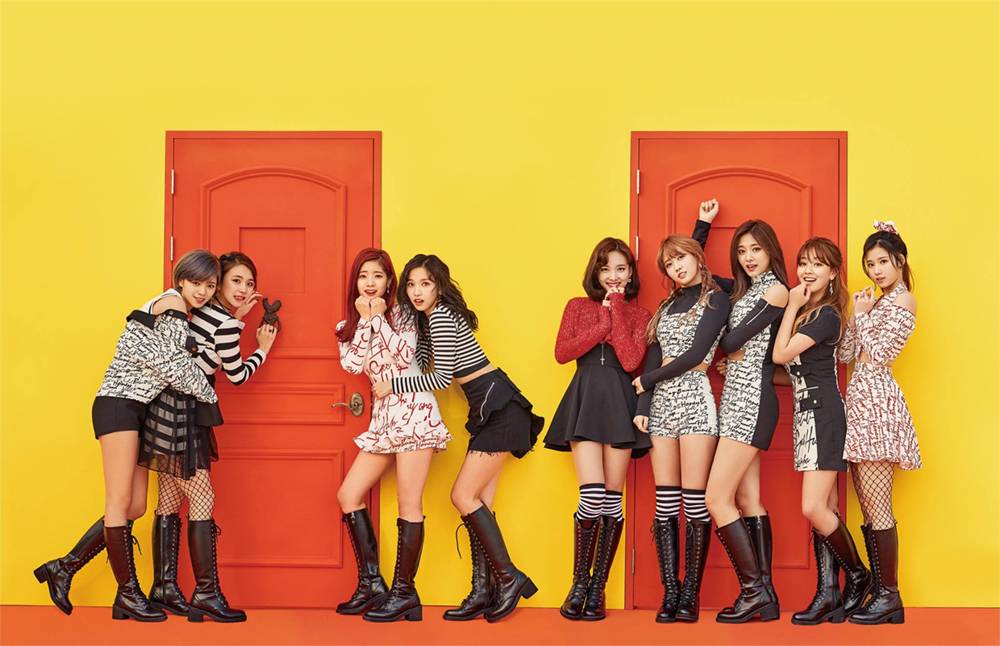 TWICE phá kỷ lục của riêng họ một lần nữa với lượt xem của ‘Knock Knock’