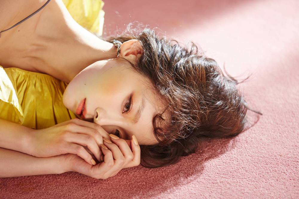 Taeyeon thanh lịch và quyến rũ với hình ảnh teaser trong ‘Make Me Love You’