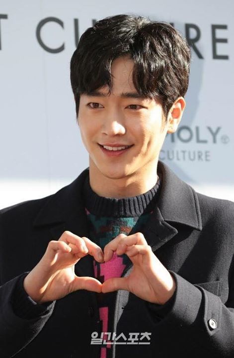 Ilgan Sports via Naver: [Độc quyền] Seo Kang Joon được cast cho vai chính ’You're A Human Too' của KBS… đóng vai robot 