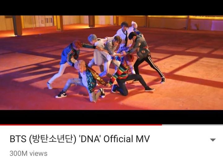 BTS “DNA” phá kỉ lục TWICE “TT” trở thành MV đạt 300 triệu views nhanh nhất của một nhóm nhạc K-Pop chỉ sau 5 tháng 16 ngày 
