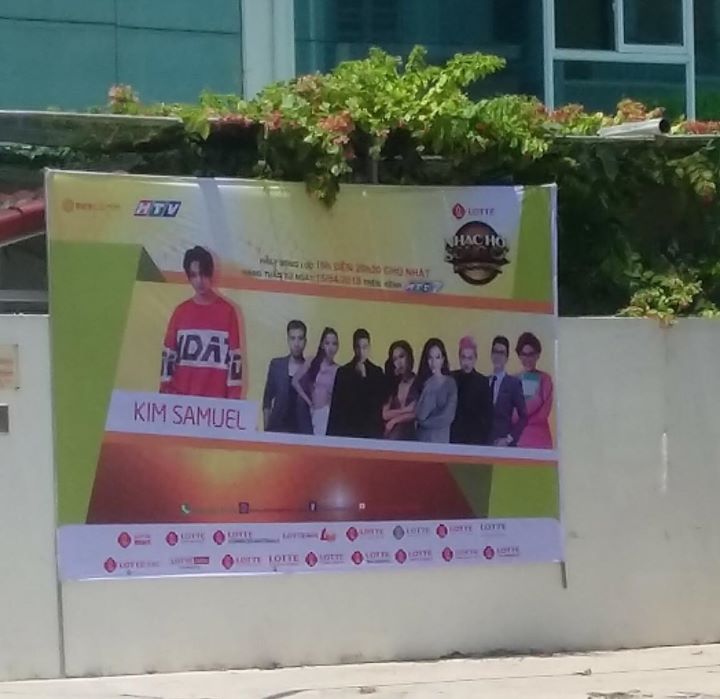 Kim Samuel sẽ đến Việt Nam tham gia Nhạc Hội Song Ca ?? Đây là banner tại phim trường BEECOMM mà INFINITE và Super Junior Yesung đã từng tới