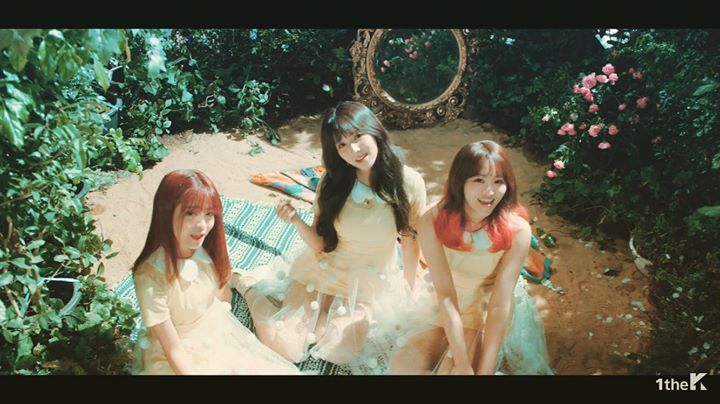 Nh&oacute;m nữ chuy&ecirc;n đ&oacute;ng phim người lớn Nhật Bản HONEY POPCORN debut l&agrave;m idol K-Pop với MV &ldquo;BIBIDI BABIDI BOO&rdquo; 