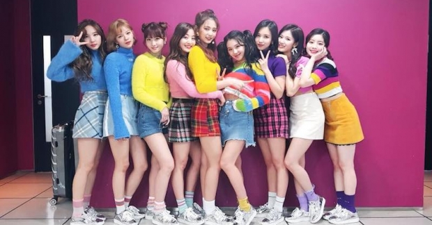 TWICE chính thức sở hữu 1 trong top 5 MV Kpop hot nhất trên Youtube