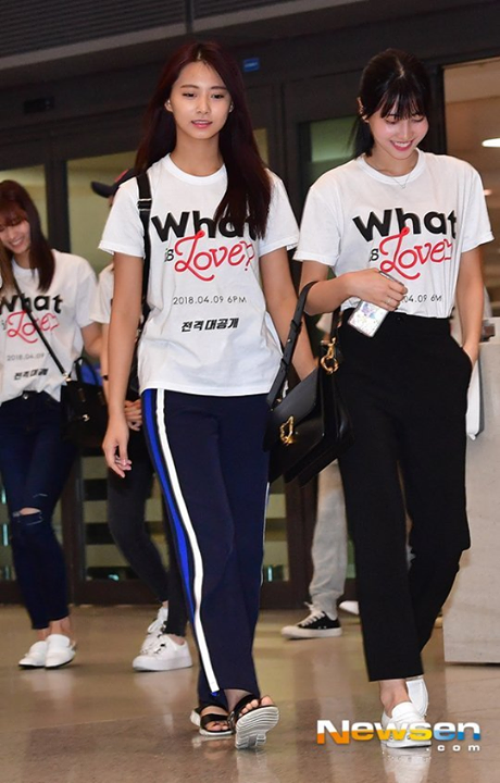 B&agrave;i b&aacute;o: Tử Du 'thời trang s&acirc;n bay bất ngờ' 