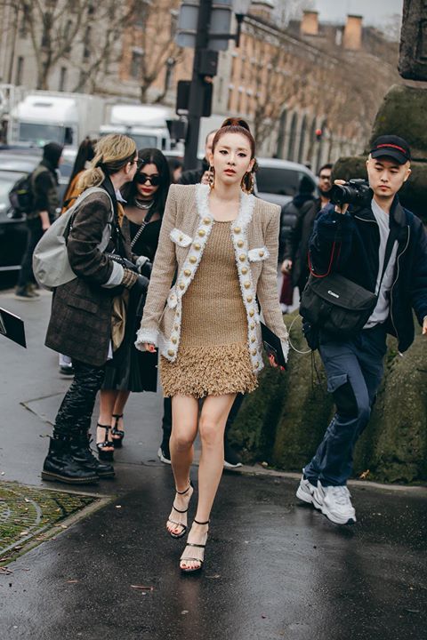 Sandara Park dự 6 show tại Paris Fashion Week: Balmain, Off-White, Vivienne Westwood, Thom Browne, Sacai và Chloe