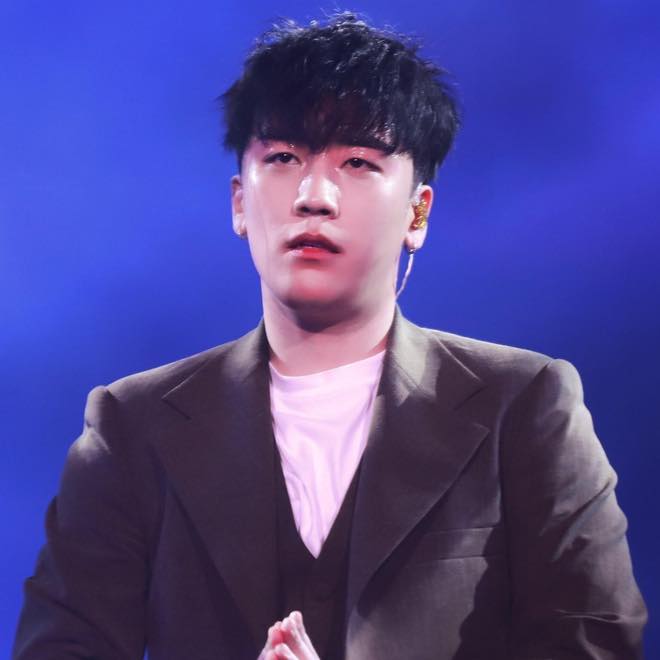 YG Entertainment thông báo chấm dứt hợp đồng độc quyền với Seungri. Công ty xin lỗi vì yếu kém trong quản lý nghệ sĩ và sẽ kiểm điểm về việc này.