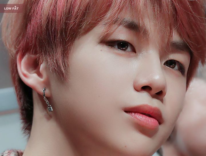 KANG DANIEL PHẢN PHÁO LẠI LM ENTERTAINMENT