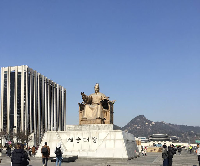 [instiz] Bầu trời Hàn Quốc 1 năm về trước