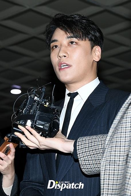 Instiz: "Seungri? Tôi thấy tiếc cho anh ta"