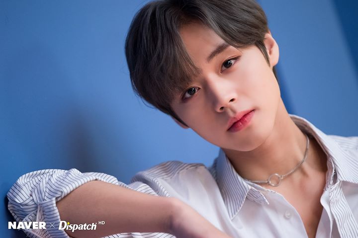 Theqoo: Park Jihoon bán được 821xx bản album trong ngày đầu phát hành