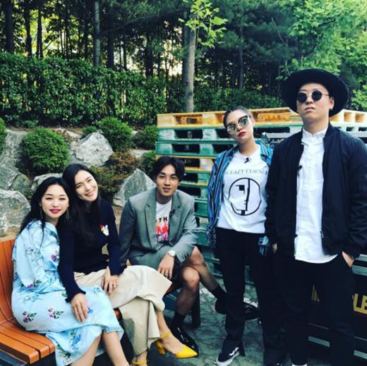 Tổng hợp chọn lọc c&aacute;c bức ảnh l&ecirc;n Naver trong ng&agrave;y (27/5).