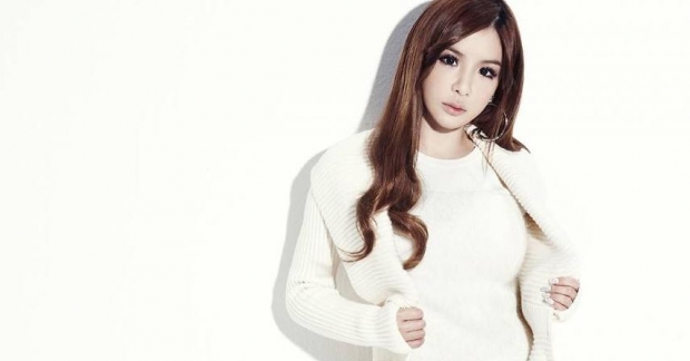 Park Bom (2NE1) tuyên bố đầu quân cho Black Label - công ty con của YG