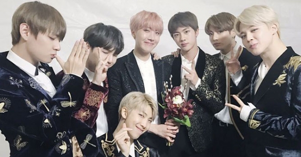 Top 8 thần tượng khiến Paparazzi ch&aacute;n nản