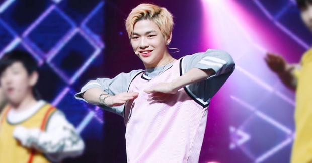 Kang Daniel khiến khán giả sôi sục vì "màn khoe bụng chết người"