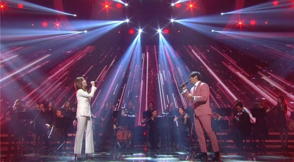 M&agrave;n biểu diễn đầy cảm x&uacute;c của KCM v&agrave; Lim Jeong Hee đ&atilde; khiến c&aacute;c kh&aacute;n giả của “Immortal Song” phải kh&oacute;c