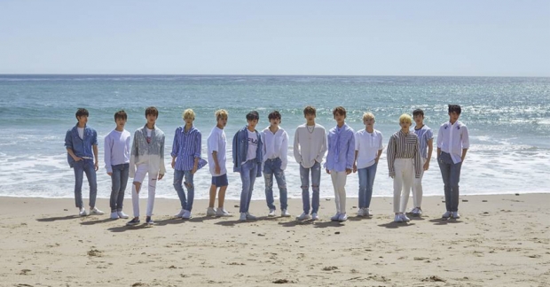 SEVENTEEN nhóm nhạc thần tượng có doanh số album bán được ở tuần đầu tiên cao thứ 2 trong năm 2017