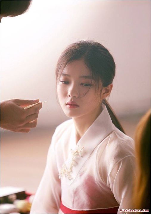 tv Report via Naver: Kim Yoo Jung "CHƯA xác nhận tham gia School 2017"... vẫn còn trong vòng thảo luận 