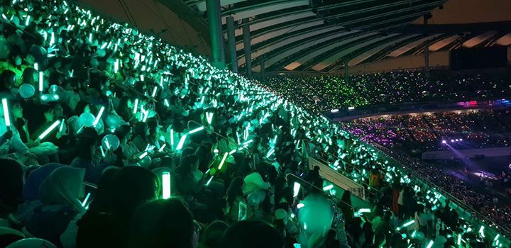 Biển xanh ngọc cổ vũ SHINee Taemin trong Dream Concert hôm nay