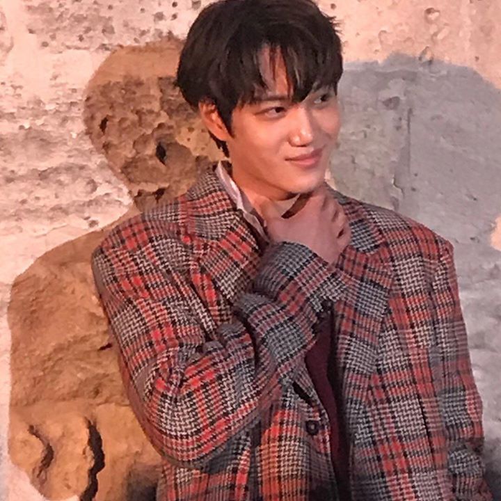 EXO Kai dự show diễn Gucci Cruise 2019 tại Pháp