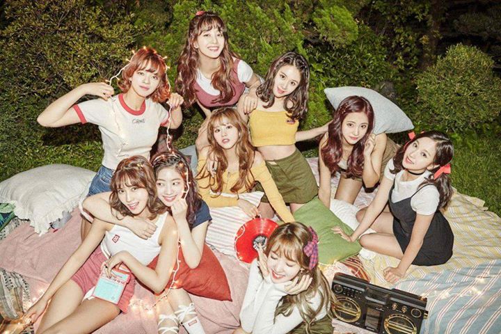 Instiz: Nước hoa của Twice