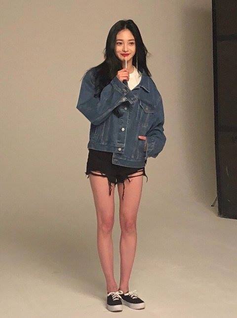 Pann: Yah, người ta bảo ngoài đời Joo Kyulkyung trông như thế này đây;;