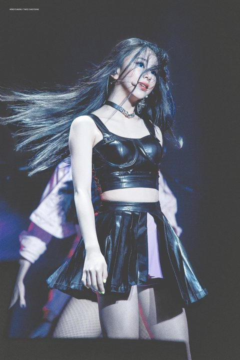 Pann: Kiểu trang điểm mới của Twice Chaeyoung